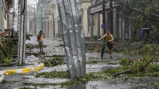 Na snímke Kuba po hurikáne Ian.