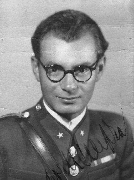 Na snímke dôstojník Slovenskej armády Ján Nálepka.