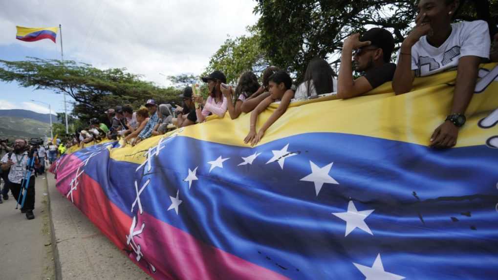 Kolumbia a Venezuela otvorili po siedmich rokoch spoločnú hranicu pre autá