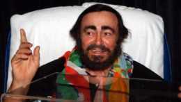Na fotografii operný spevák Luciano Pavarotti.