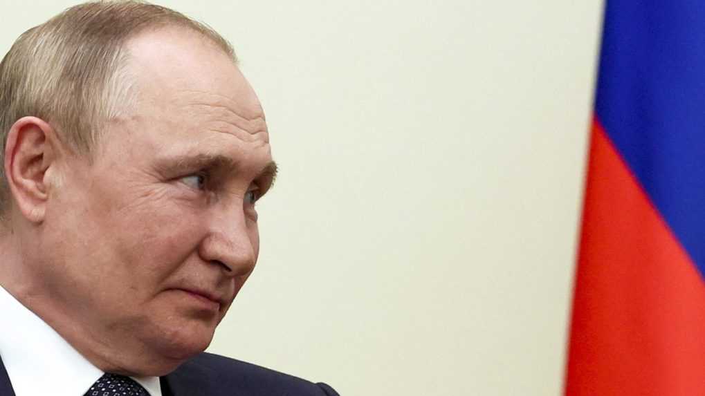 Putin zablahoželal britskému kráľovi k nástupu na trón