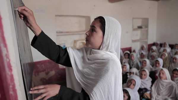 OSN vyzvala Taliban, aby otvoril stredné školy aj pre dievčatá