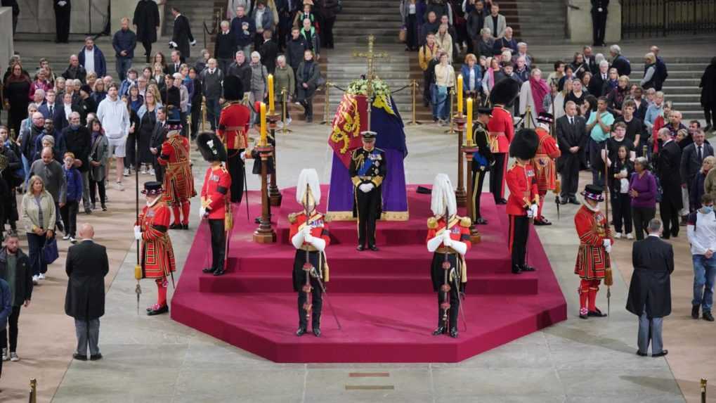 Pohreb kráľovnej Alžbety II. bude monitorovať vyše 10 000 policajtov