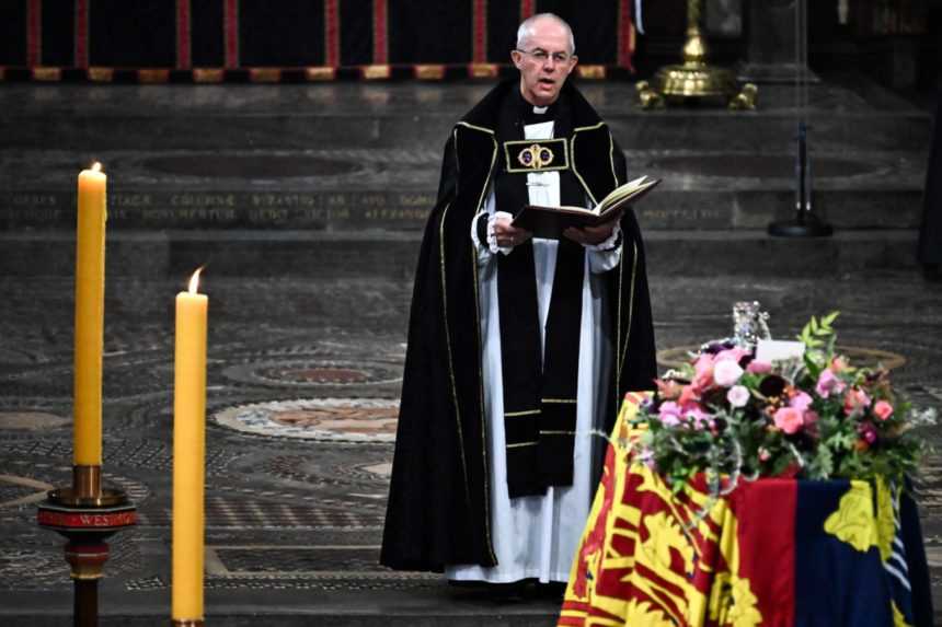 Arcibiskup z Canterbury Justin Welby na pohrebe kráľovnej Alžbety II.