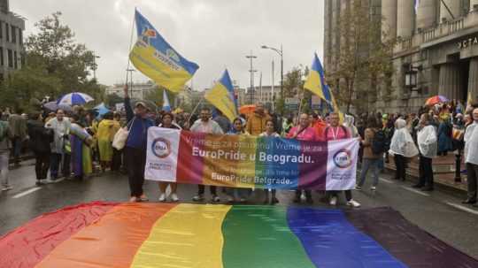 Pochod za práva LGBT komunity EuroPride v Belehrade.