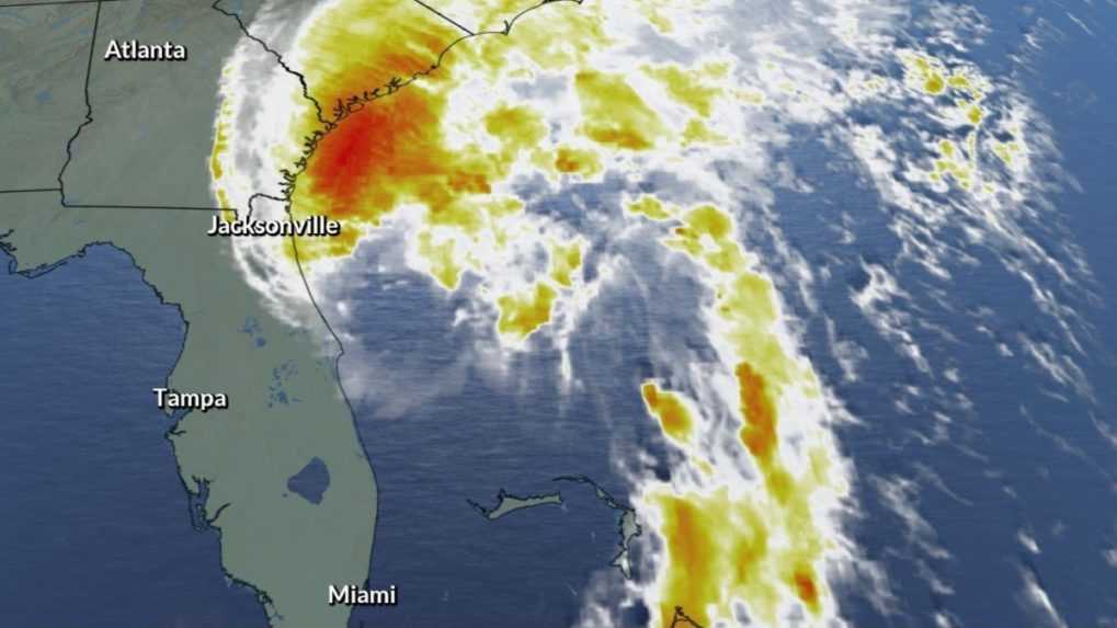 Búrka, ktorá sa prehnala Floridou, dosiahla znova silu hurikánu