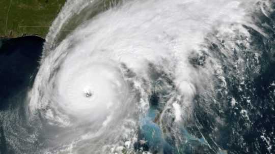 Satelitná snímka hurikánu Ian.