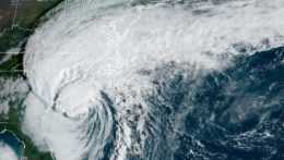 Satelitný snímok hurikánu Ian na pobreží Južnej Karolíny.