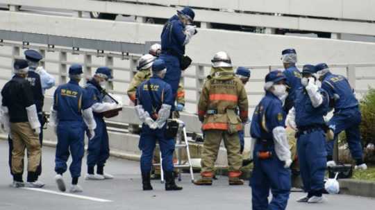 Neďaleko úradu japonského premiéra v Tokiu sa v stredu (21. 9.) pokúsil upáliť muž, ktorého následne previezli v bezvedomí do nemocnice.