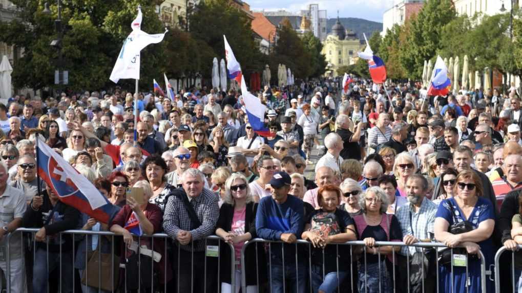 Opozícia v Košiciach kritizovala vládu, prezidentku aj protiruské sankcie
