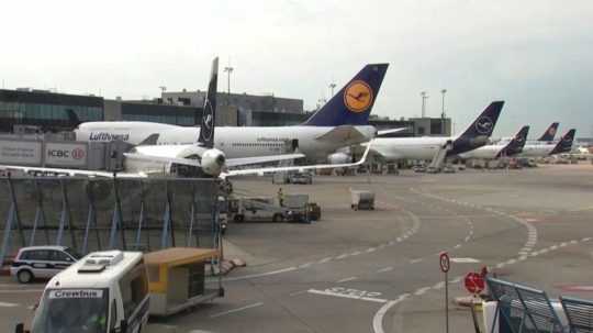 Na ilustračnej snímke lietadlá spoločnosti Lufthansa.