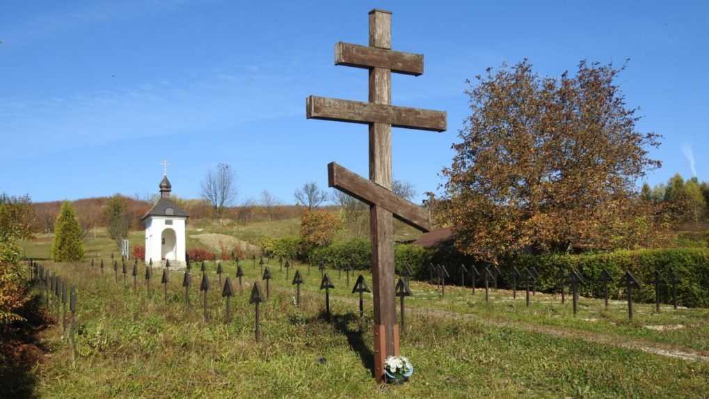 Zahraničný výbor k hoaxom o cintoríne v Ladomirovej nebol uznášaniaschopný