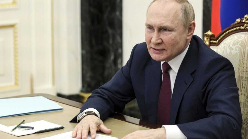 Putin verejne kritizoval ministra priemyslu Manturova