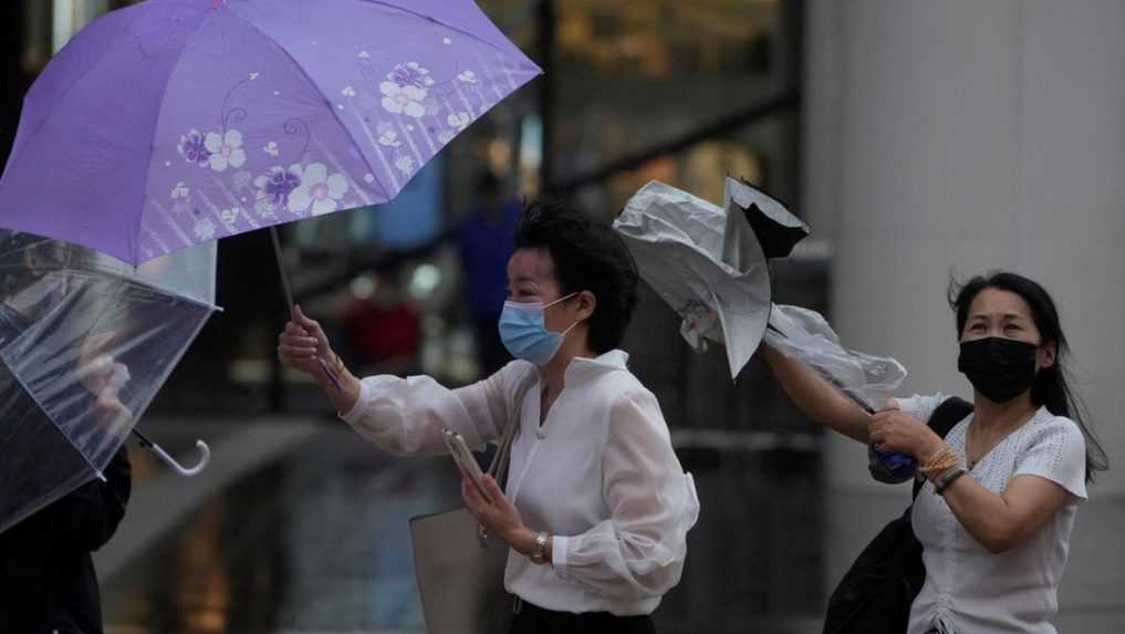 Pre tajfún Muifa v Šanghaji a okolí evakuovali vyše milión ľudí