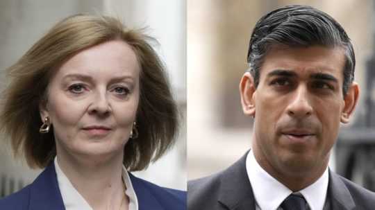 Kandidáti na lídra britskej Konzervatívnej strany - ministerka zahraničných vecí Liz Trussová (vľavo) a bývalý minister financií Rishi Sunak.