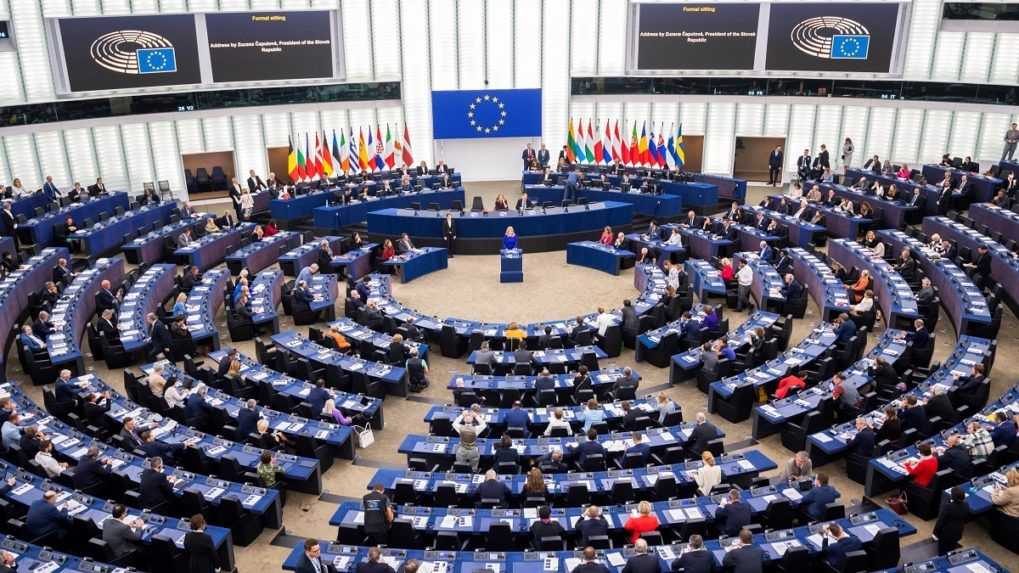 Europarlament prijal uznesenie na rozšírenie siete nabíjacích staníc pre elektromobily