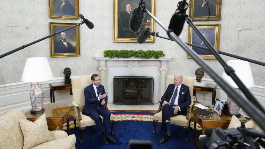 Prezidenti USA a Izraela hovorili o iránskom jadrovom programe