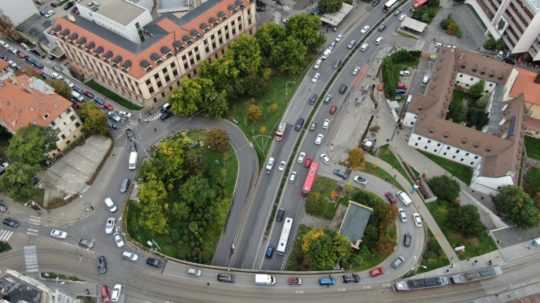 Snímka Staromestskej ulice v Bratislave, na ktorej došlo k mimoriadne tragickej udalosti.