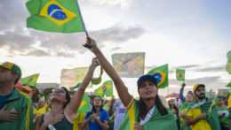Na snímke podporovatelia brazílskeho prezidenta Jaira Bolsonara.