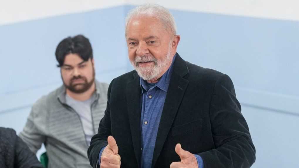 Prezidentská kampaň v Brazílii: Lula ubezpečuje, že nemá zmluvu s diablom