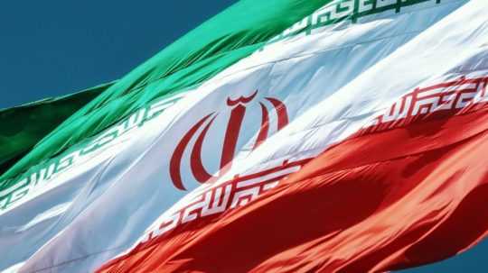 Ilustračná snímka iránskej vlajky.