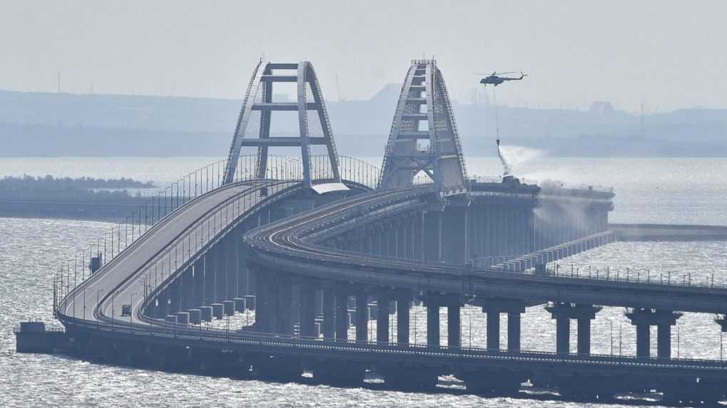 Rusko chystá obnovenie železničnej dopravy na Kerčskom moste