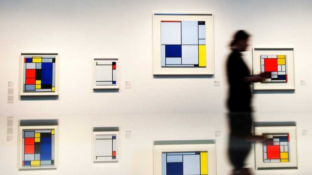Mondrianov obraz je vystavený hore nohami už 77 rokov