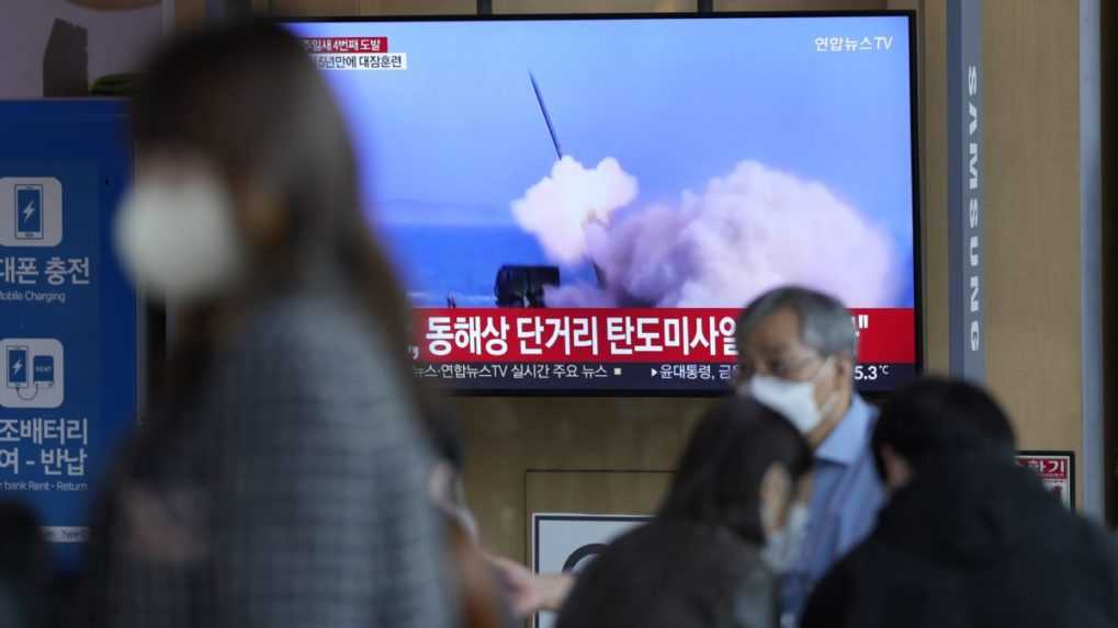 Raketa vystrelená Severnou Kóreou zrejme preletela ponad Japonsko