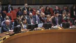 Hlasovanie o rezolúcii BR OSN žiadajúcej odsúdenie referend na Ukrajine v sídle OSN v New Yorku.
