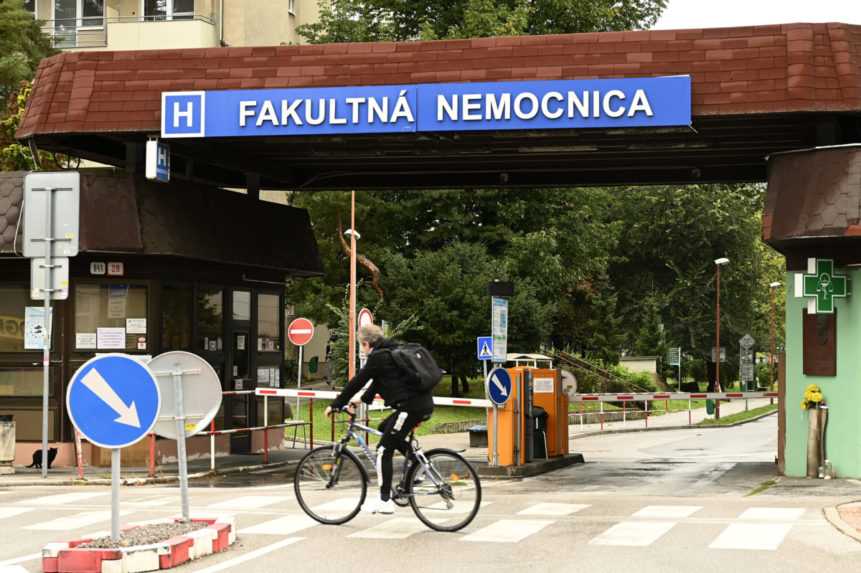 Na chirurgickej klinike Fakultnej nemocnice v Trenčíne pozastavili plánované operácie