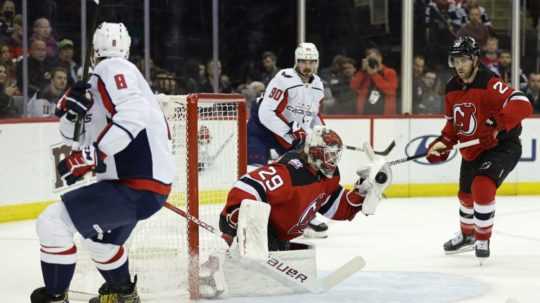 Hokejisti New Jersey Devils nastúpili proti Washingtonu Capitals.
