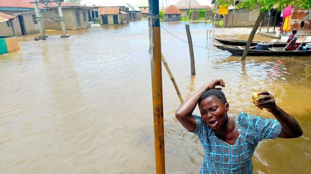 Nigériu postihli mimoriadne ničivé záplavy, zomrelo pre nich vyše 600 ľudí