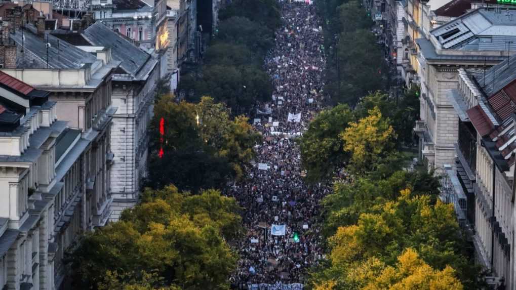V Budapešti sa protestovalo na podporu maďarských učiteľov