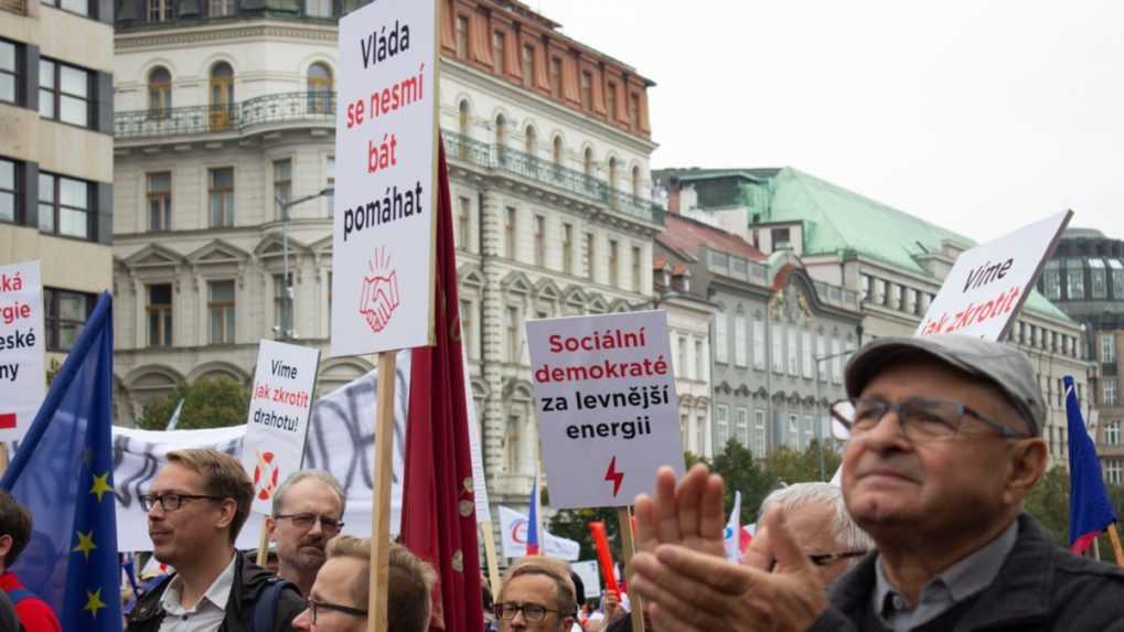 V Prahe ľudia opäť protestovali. Odbory vyzvali vládu na reguláciu cien
