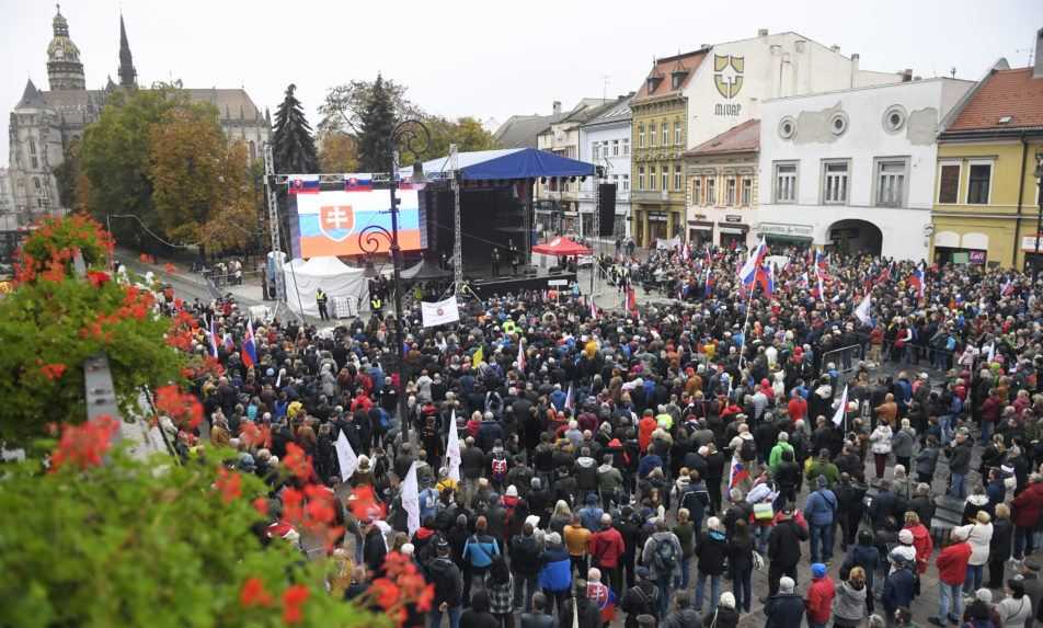 V Košiciach stovky ľudí protestovali proti energetickej kríze