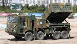 Juhokórejský raketový systém K239 Čchon-mu.