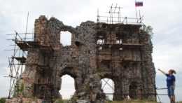 Na ilustračnej snímke zrúcanina Turnianskeho hradu.