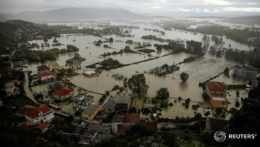 Na snímke povodne v Albánsku.