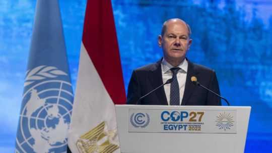 Nemecký kancelár Olaf Scholz počas prejavu na Klimatickej konferencii OSN COP 27.