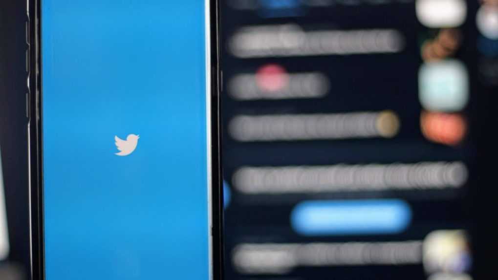Twitter ruší obmedzenia, ktoré bránili šíreniu dezinformácií o covide
