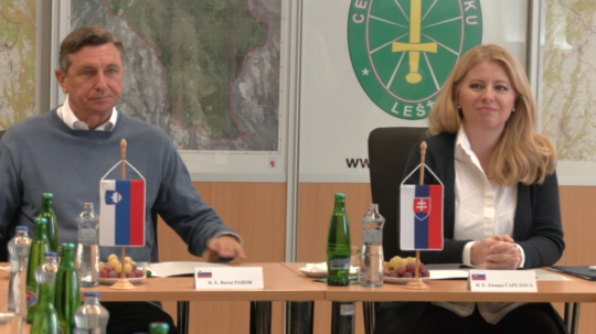 Na snímke zľava slovinský prezident Borut Pahor a sprava slovenská prezidentka Zuzana Čaputová.