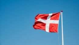 Na snímke je dánska vlajka.