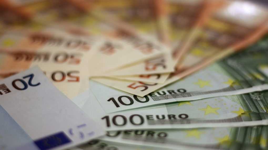 Pre chýbajúce výdavkové limity v návrhu rozpočtu môže Komisia siahnuť Slovensku na peniaze z plánu obnovy