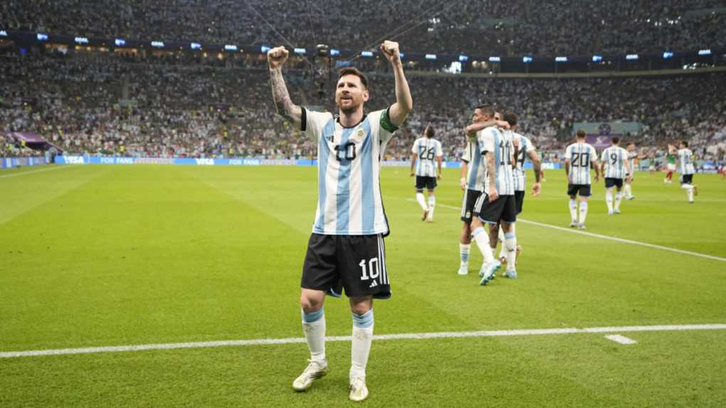 MS vo futbale 2022: Argentína zdolala Mexiko a udržala sa v hre o postup