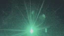 Na snímke meteor zelenej žiary, ktorý prechádza zemskou atmosférou