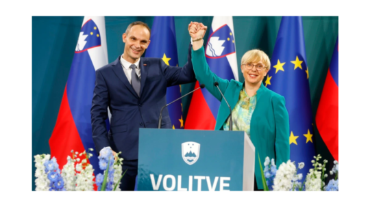Na snímke zľava Anže Logar a sprava Nataša Pircová Musarová, kandidáti na prezidenta Slovinska.