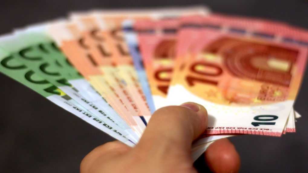 Poslanec Čepček navrhuje zvýšiť bankový odvod