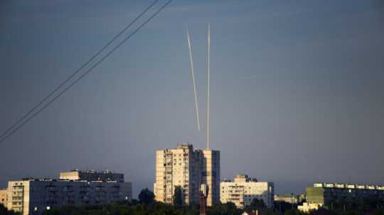 Na snímke ruské rakety vypálené z ruského Belgorodu.