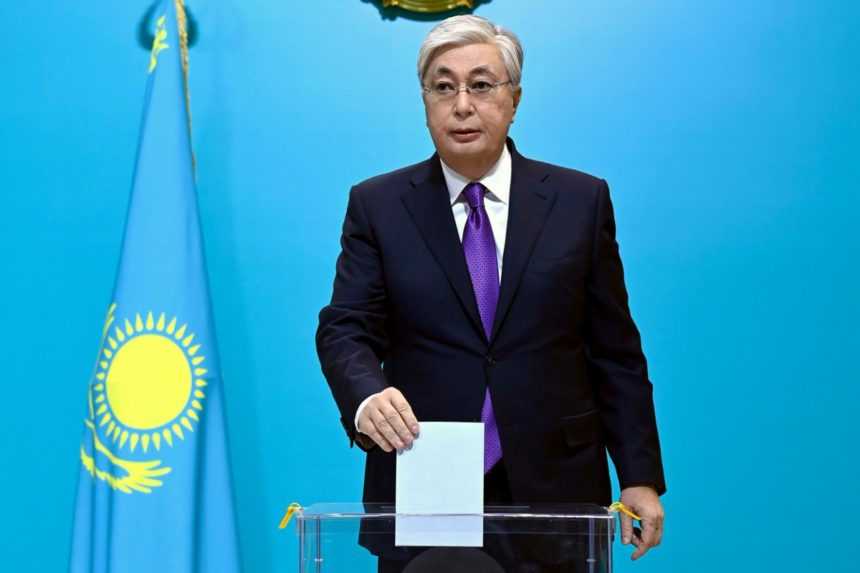 V Kazachstane sa začali prezidentské voľby, favoritom je súčasný prezident Tokajev