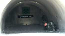 Na snímke zachytené prerazenie tunela Čebrať.
